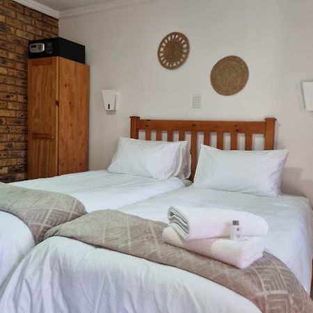 Airport Inn Bed And Breakfast Kempton Park Zewnętrze zdjęcie